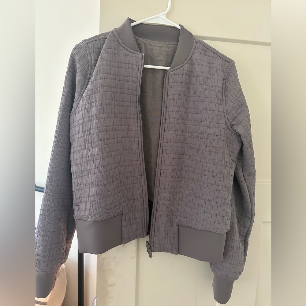 NWOT Lululemon reversible bomber jacket - Picture 2 of 8